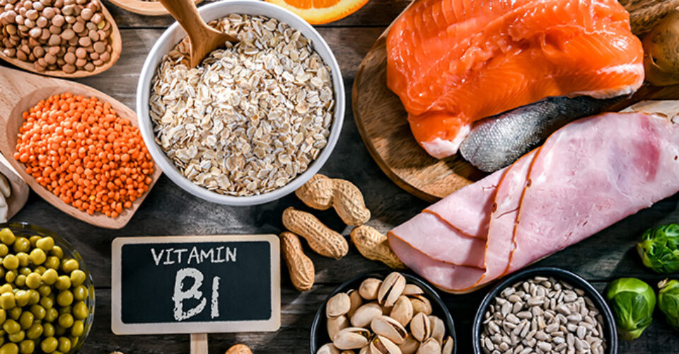 Composition with food products rich in thiamine or vitamin B1